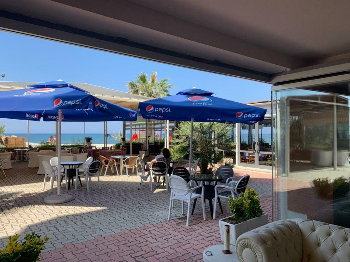 Hotel Ferrara Durrës Exterior foto