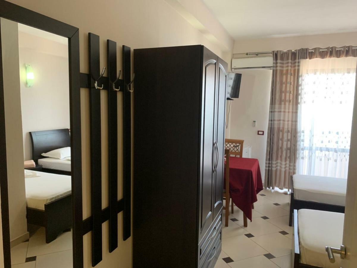 Hotel Ferrara Durrës Exterior foto